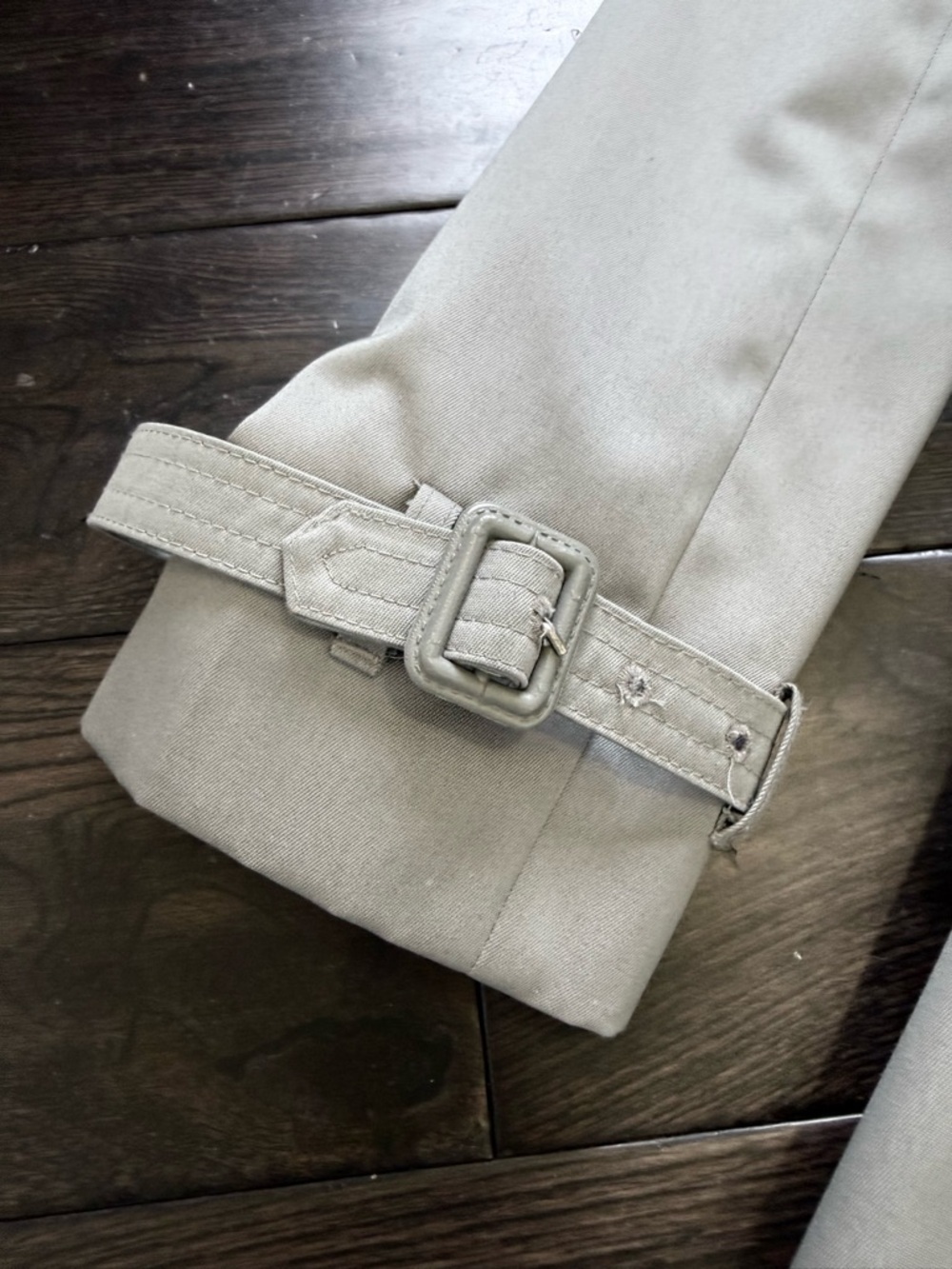 Eaton Vintage Grey Trench Coat - Classic Double-Breasted with Plaid Lining - Picture 4 of 11